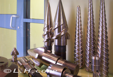 screw tips and valves